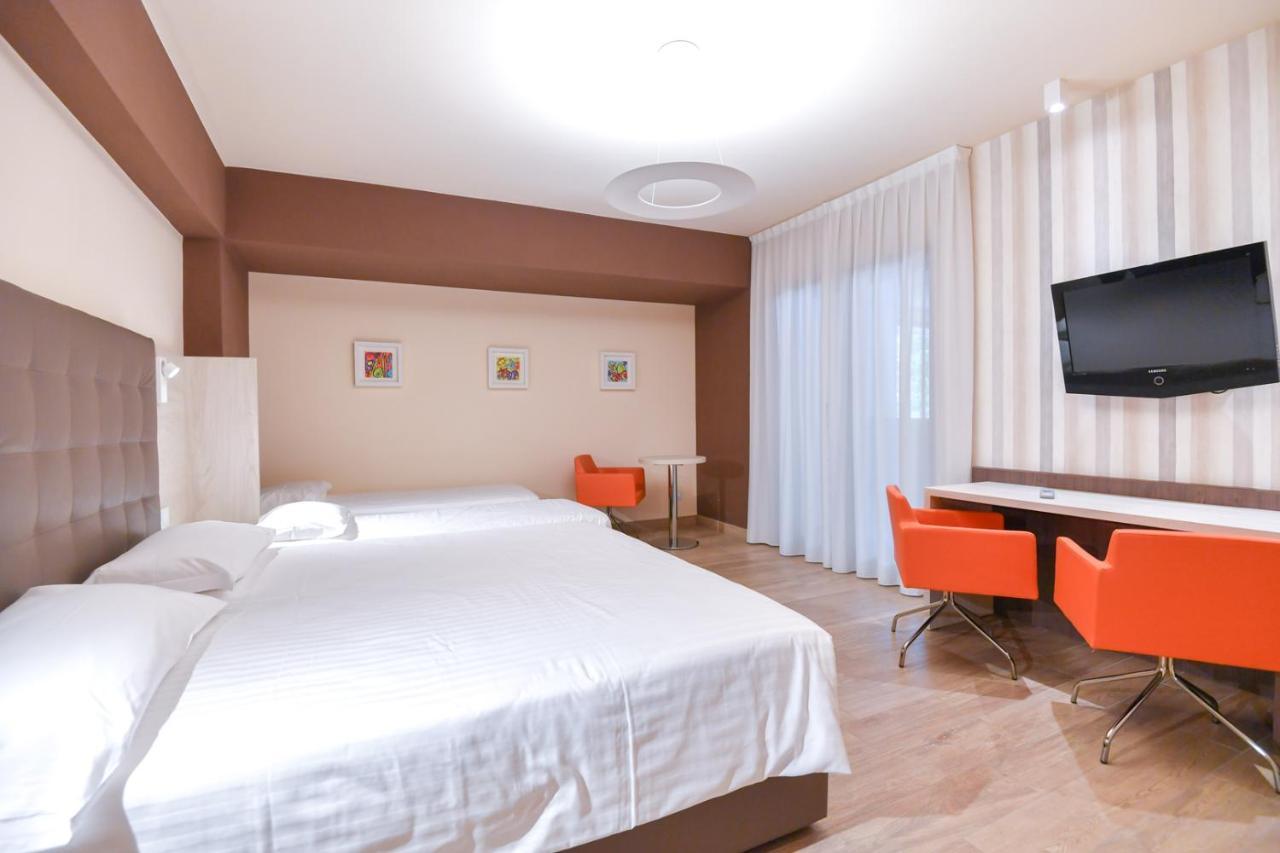 Bhotel Лаґонеґро Екстер'єр фото