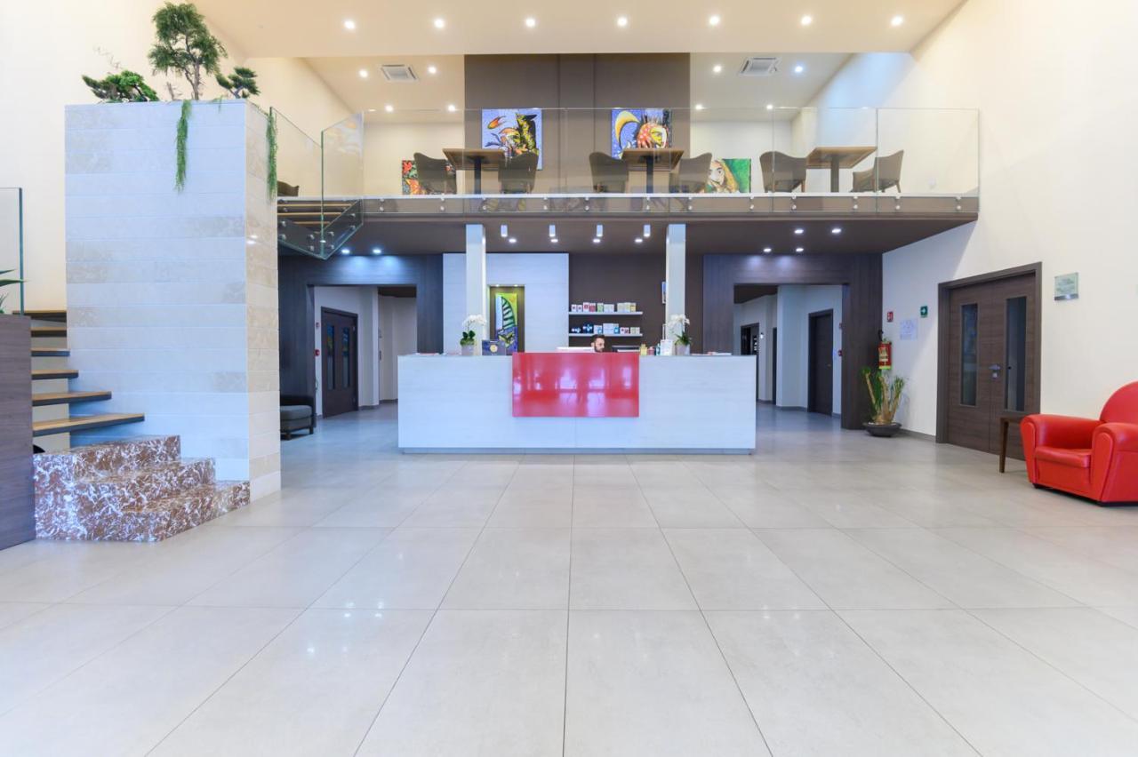 Bhotel Лаґонеґро Екстер'єр фото