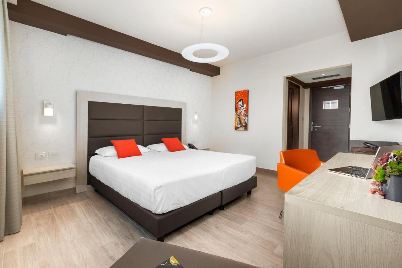 Bhotel Лаґонеґро Екстер'єр фото