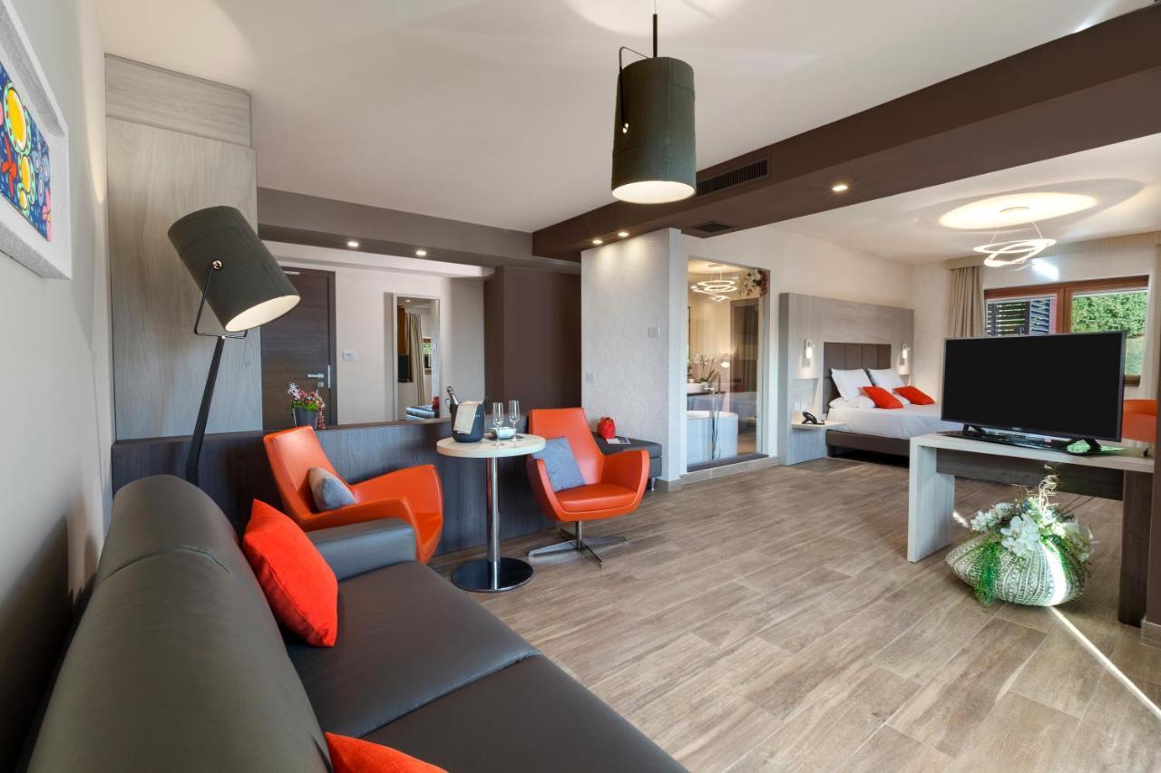 Bhotel Лаґонеґро Екстер'єр фото